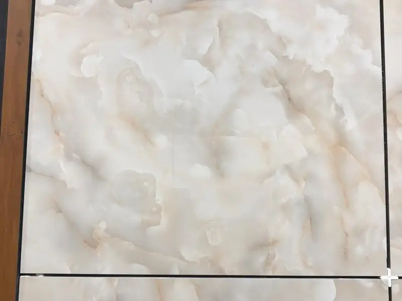 Example photograph of Glazed wall tile